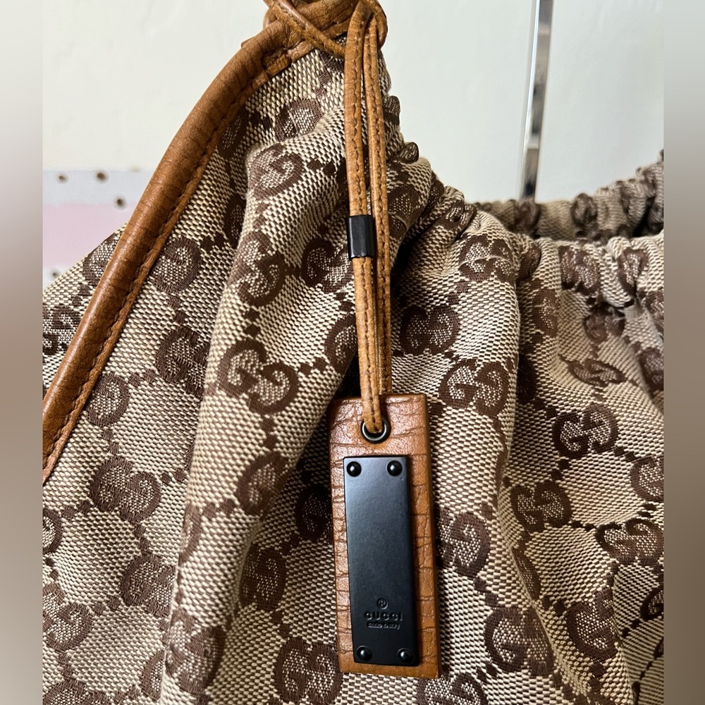 Gucci Handbag Hobo Style - Picture 3 of 13